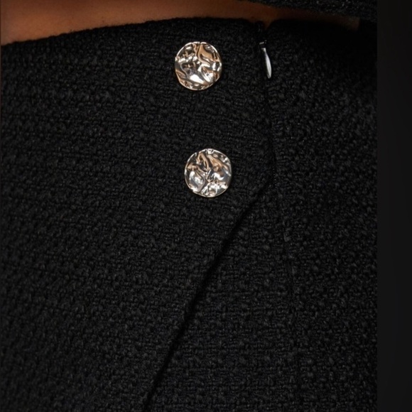 Dynamite Tweed Gold Button Skort - Picture 2 of 6